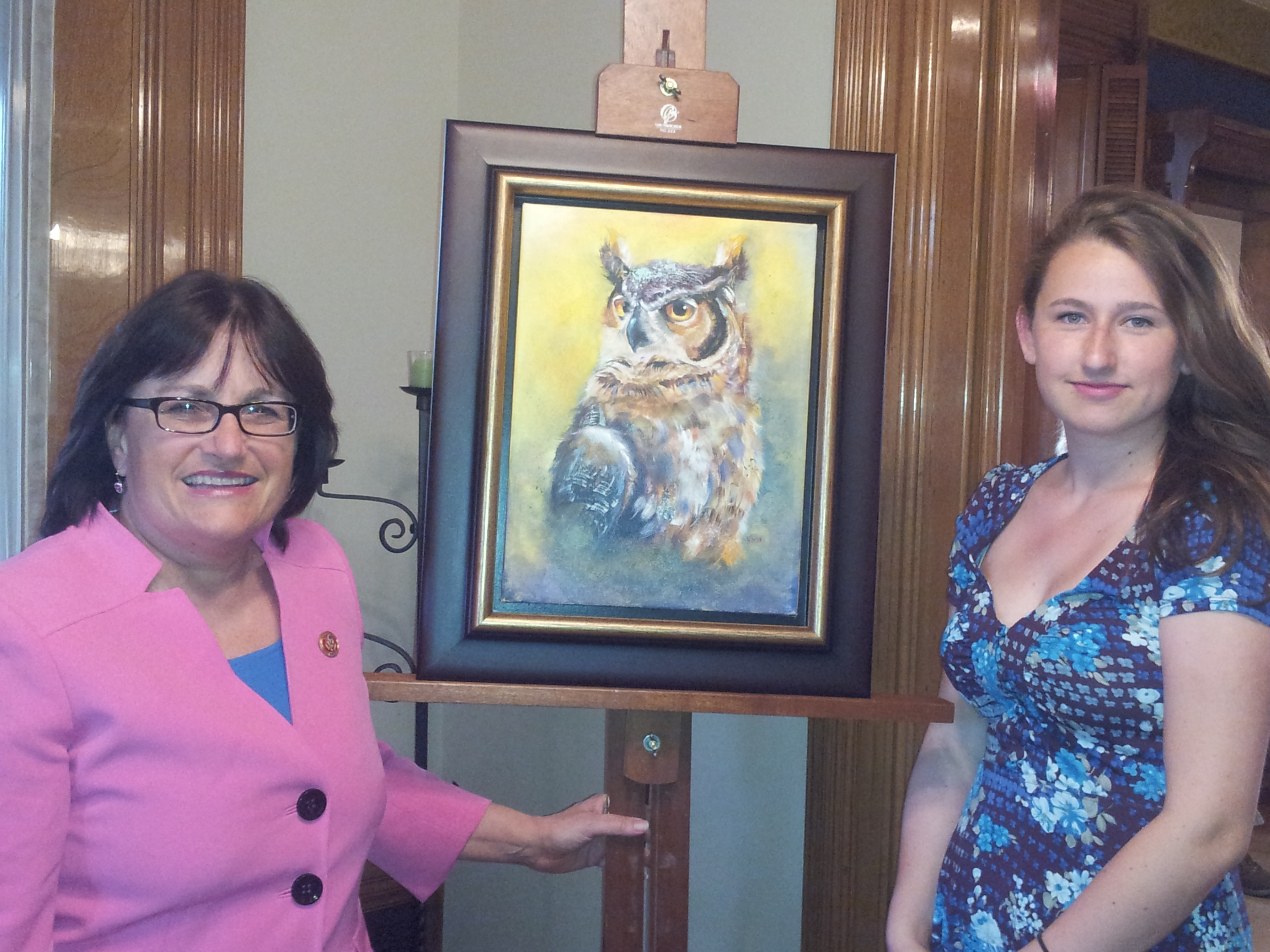 Congresswoman Kuster congratulates this year’s Congressional Art Competition winner